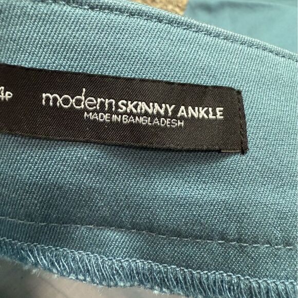 Loft NWT Periwinklele Blue Modern Skinny Ankle Pants - Picture 6 of 9